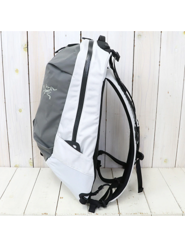 Arcteryx Arro 22L Backpack / Atoms 